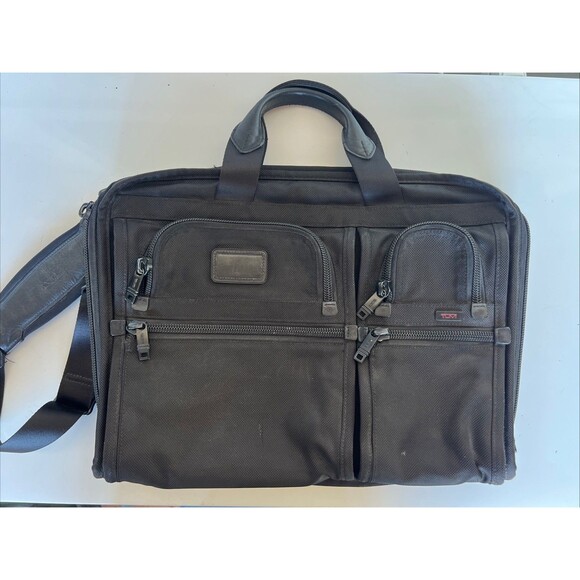 Tumi Alpha Expandable Laptop 17 Inch Briefcase Bag Ballistic Nylon Black 26114DH - Picture 1 of 15